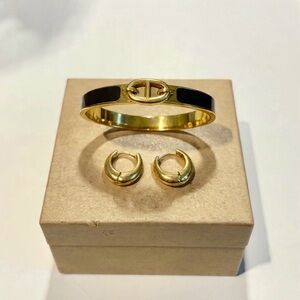 Gold Tarnish Resistant Bangle & Earring set